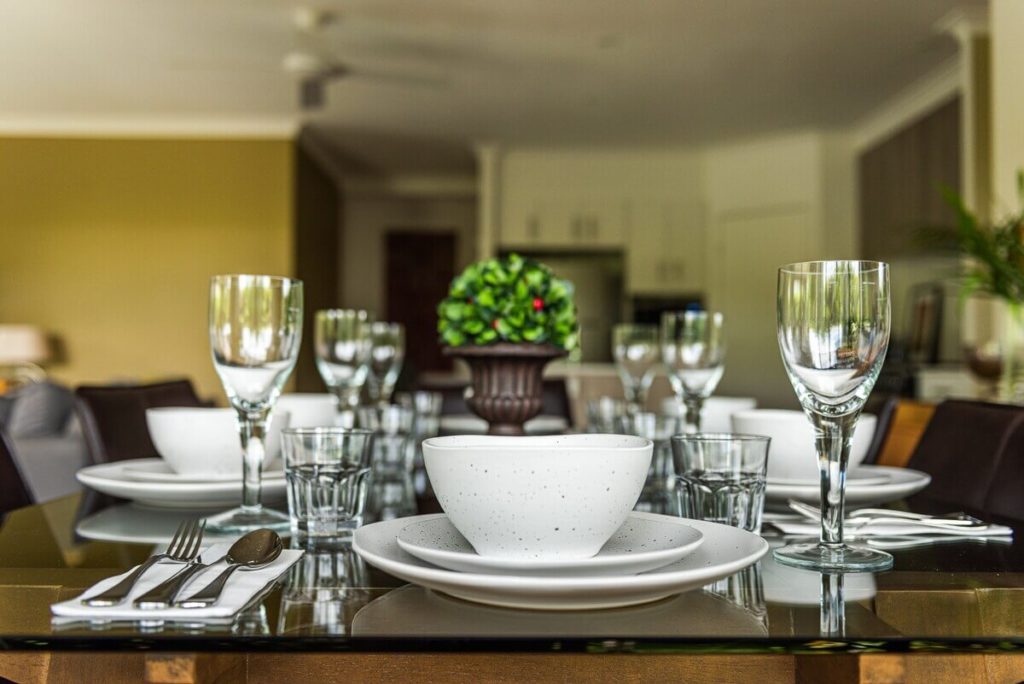 Glasses and dinnerware